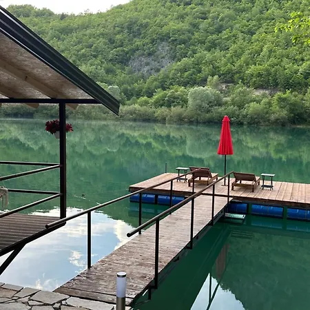 Pablo's Place Tatil Evi Rezine